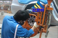 輪胎安裝助力機(jī)械手